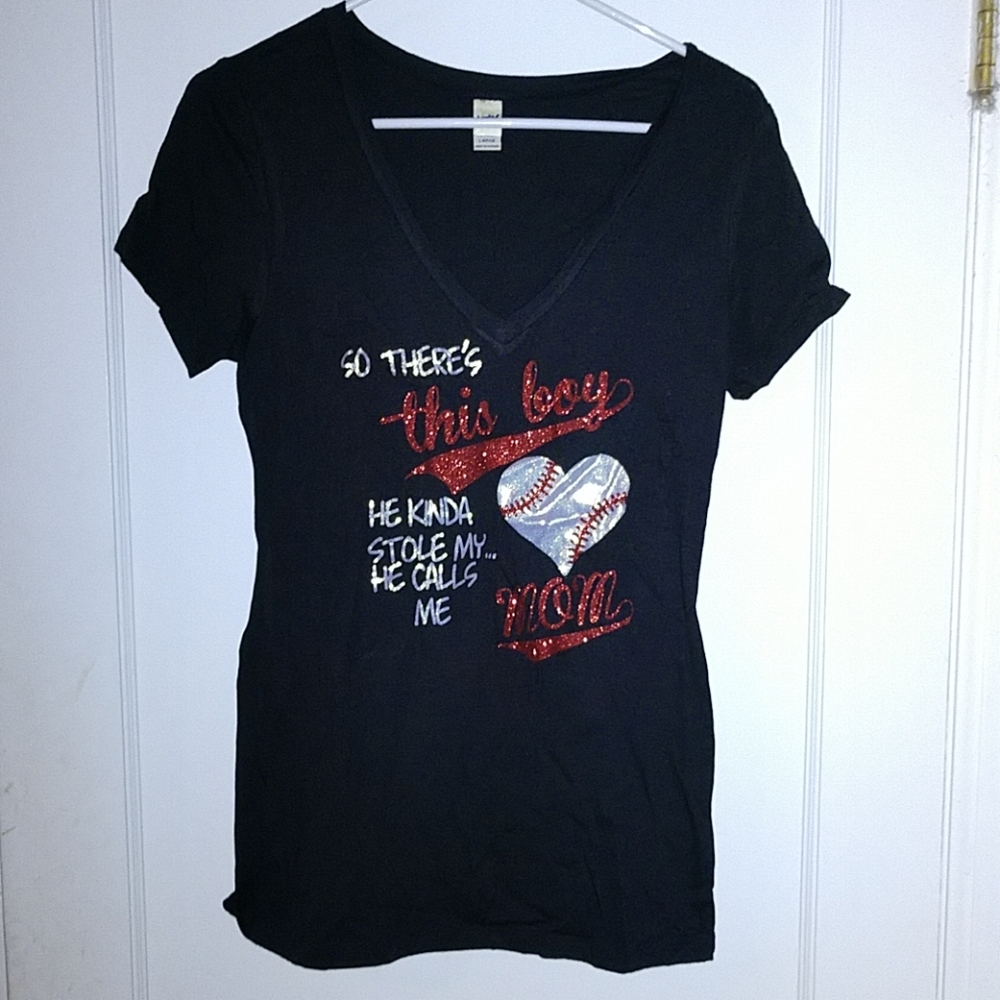 V neck tshirt. Baseball mom